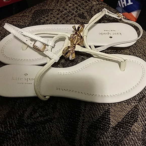 Kate Spade - Picture 2 of 3